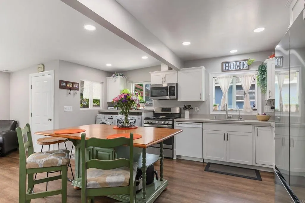 https://cdn.realtyfeed.com/cdn/127/306402058/de16aab0e3dd299a0745c4459df9a2b9.webp