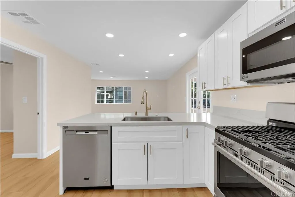 https://cdn.realtyfeed.com/cdn/127/306402280/38791f136691a0831bef2ab4a26af7eb.webp