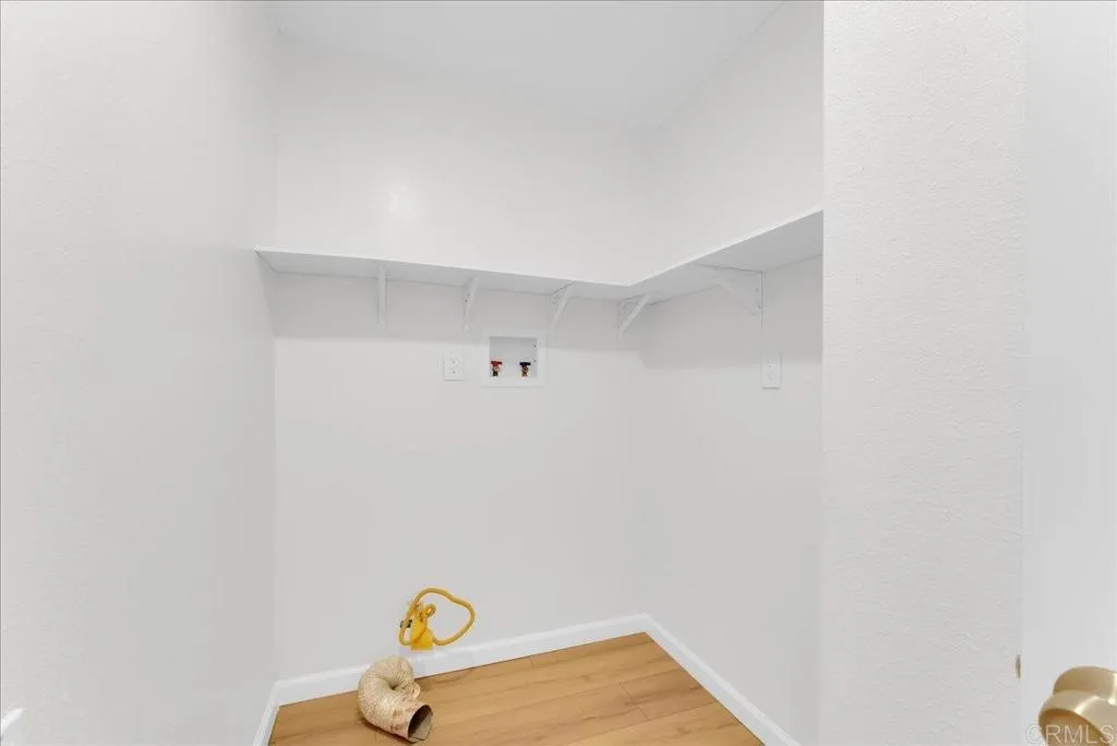 https://cdn.realtyfeed.com/cdn/127/306402280/783c17c2f7ca2404bdeb7cbb7adcc277.webp
