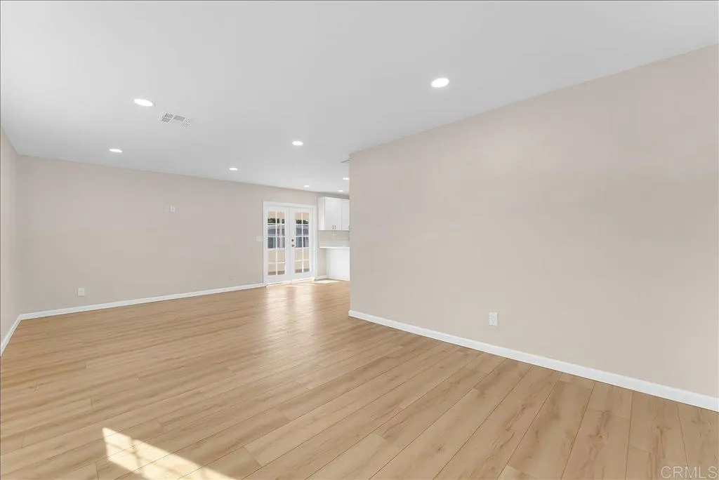 https://cdn.realtyfeed.com/cdn/127/306402280/7a45c84d8d6f8af775f60fea0262cb42.webp