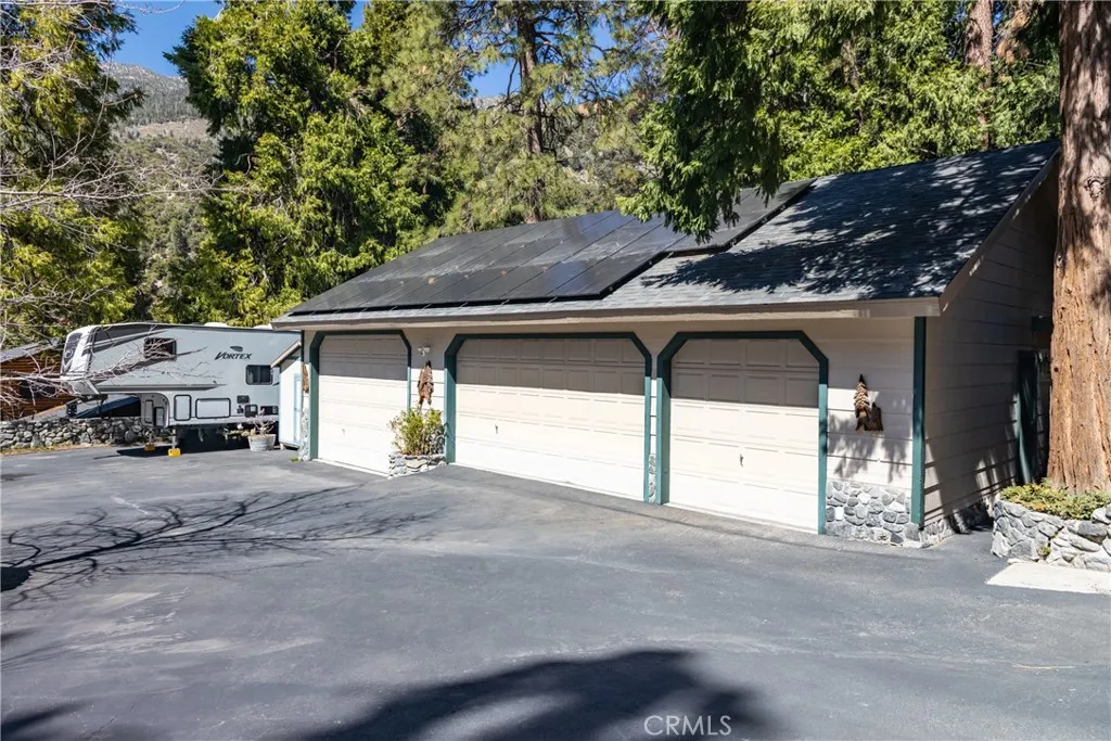 41208 Valley Of The Falls Drive, Forest Falls, Ca 92339 - Photo 5 of 38, Forest Falls, CA