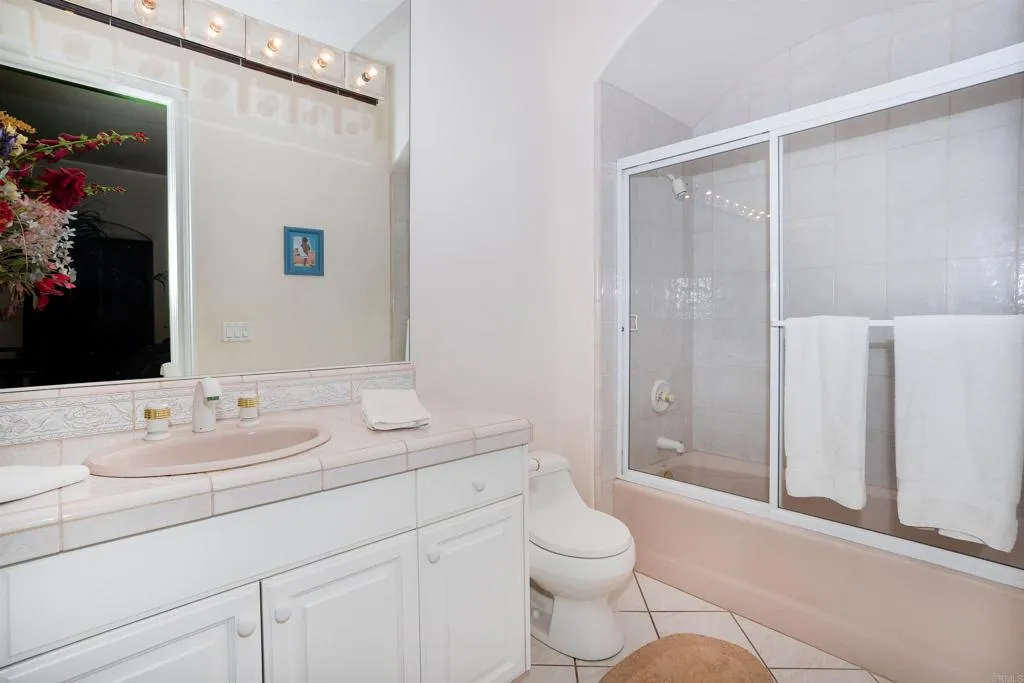 https://cdn.realtyfeed.com/cdn/127/306402636/793346567165a1409297148c2e9bdd8e.webp