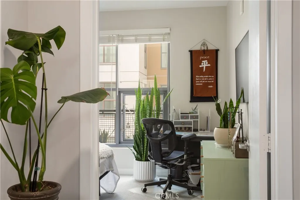 https://cdn.realtyfeed.com/cdn/127/306403011/0470338564d0b83f52bf5fbba04de0d2.webp