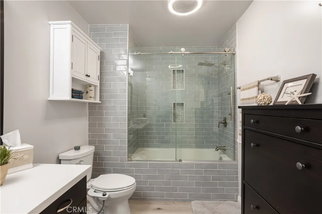 Photo #13: SW25068728 Listing: Photo #13