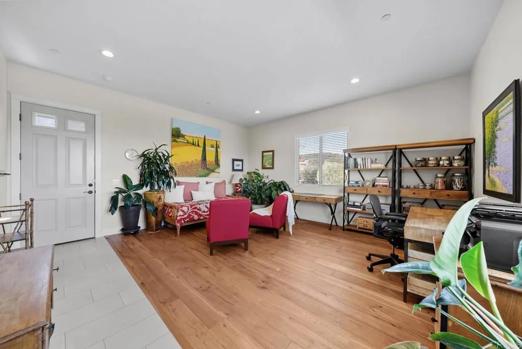 https://cdn.realtyfeed.com/cdn/127/306403326/26d5821853c2471285b393113cc99e11.webp