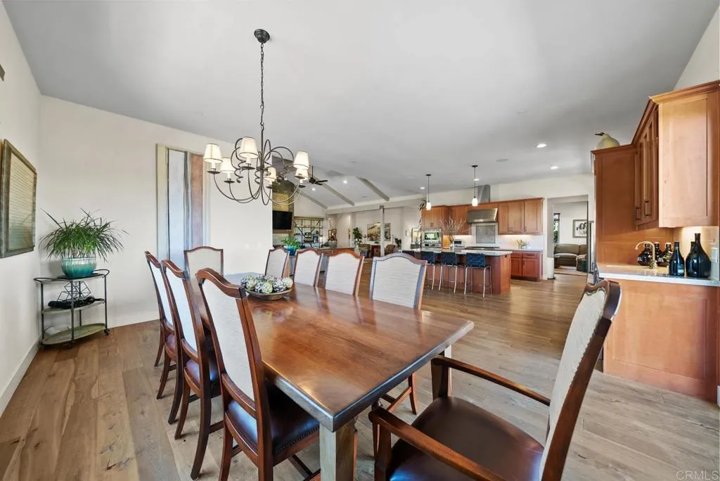 https://cdn.realtyfeed.com/cdn/127/306403326/779eaf70a24633fc075d1d6ab0381ed8.webp