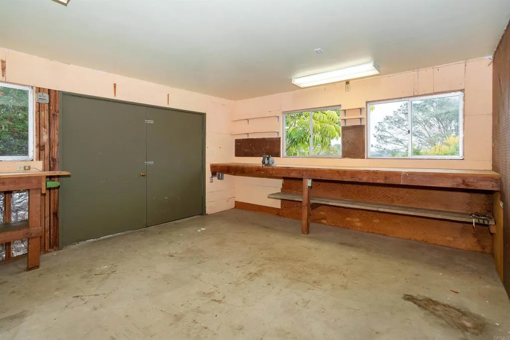 https://cdn.realtyfeed.com/cdn/127/306403355/8cffa6c0fd1290c74569bf7e747670e8.webp