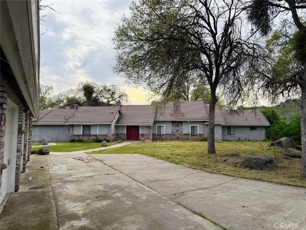 47409 Thunderhill Lane, Squaw Valley, Ca 93675