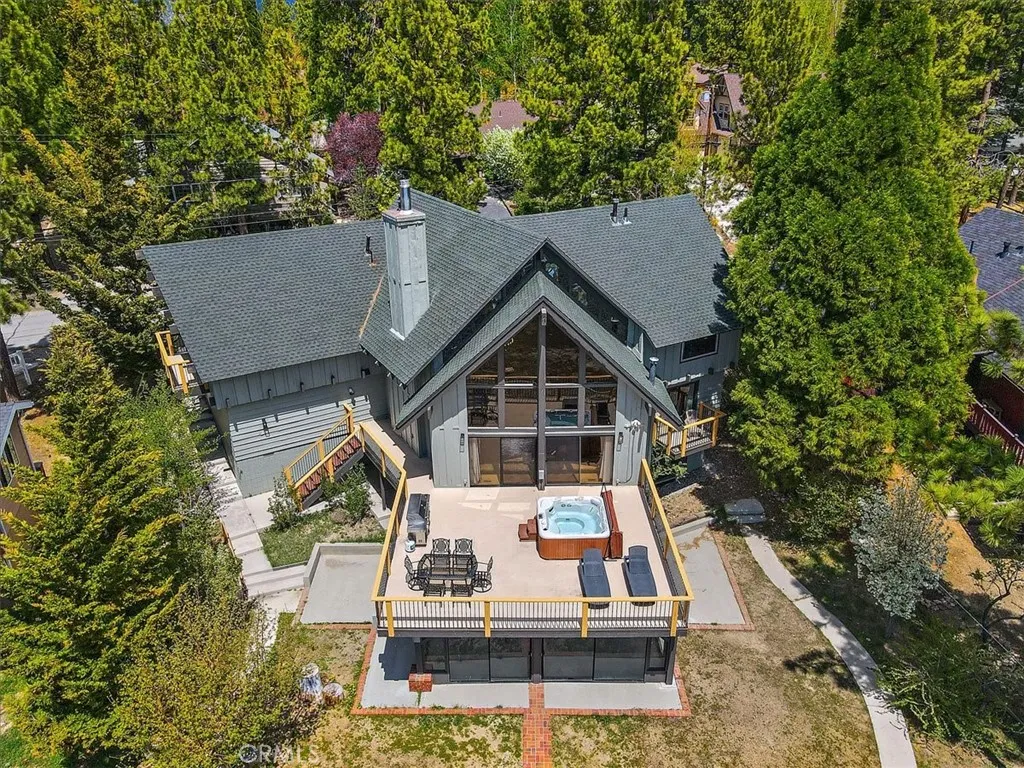 112 N Eagle Drive, Big Bear, Ca 92315