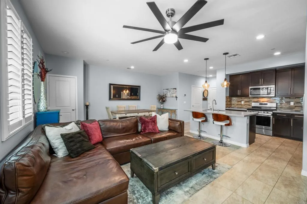 Photo #6: PTP2502342 Listing 
