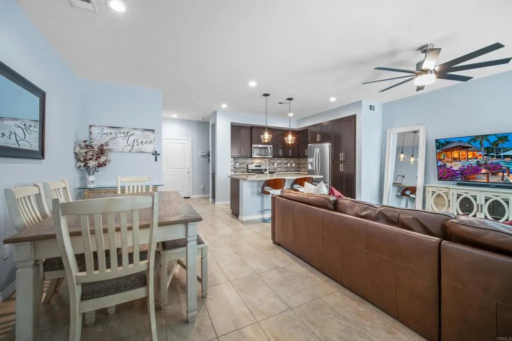 Photo #2: PTP2502342 Listing 