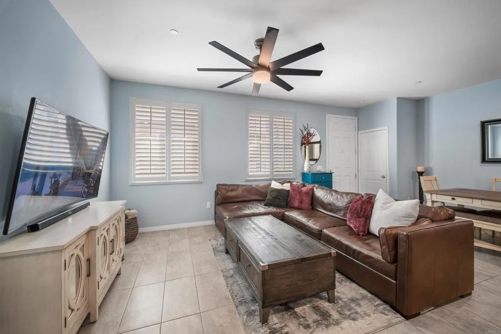 Photo #5: PTP2502342 Listing 