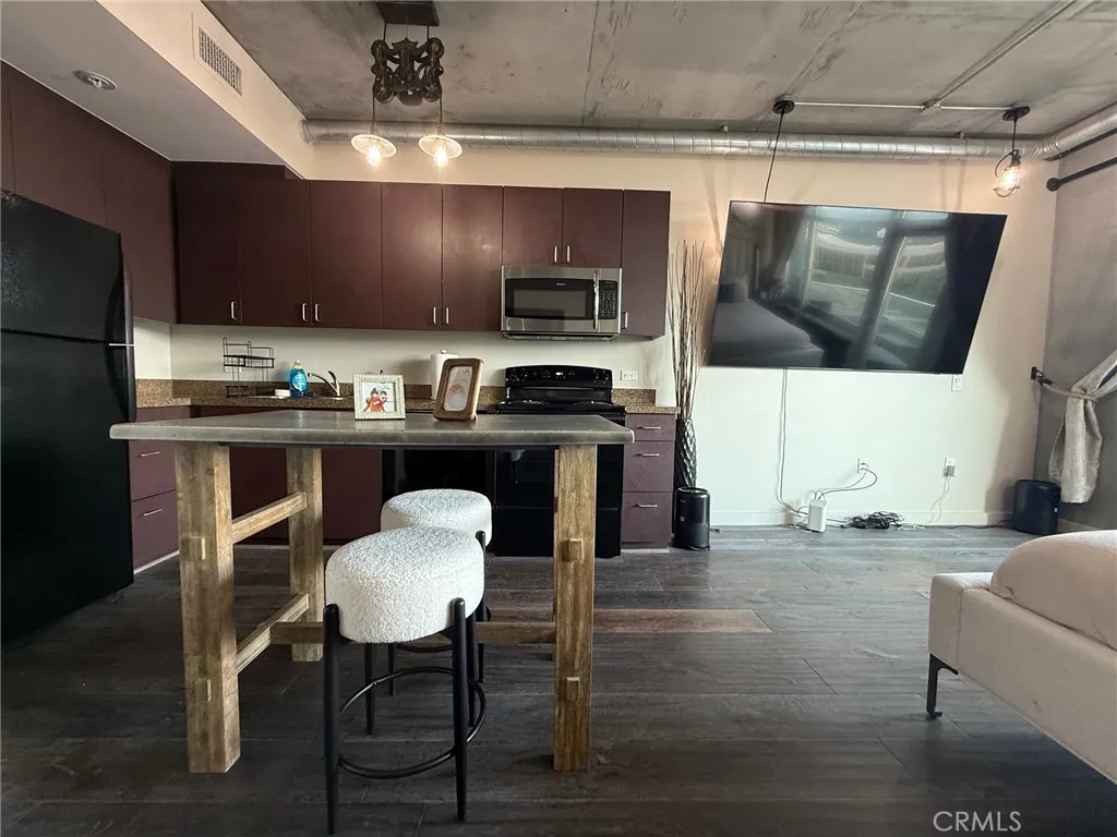 https://cdn.realtyfeed.com/cdn/127/306403953/4ae319bbb285f27bd19c0b8004e0df40.webp