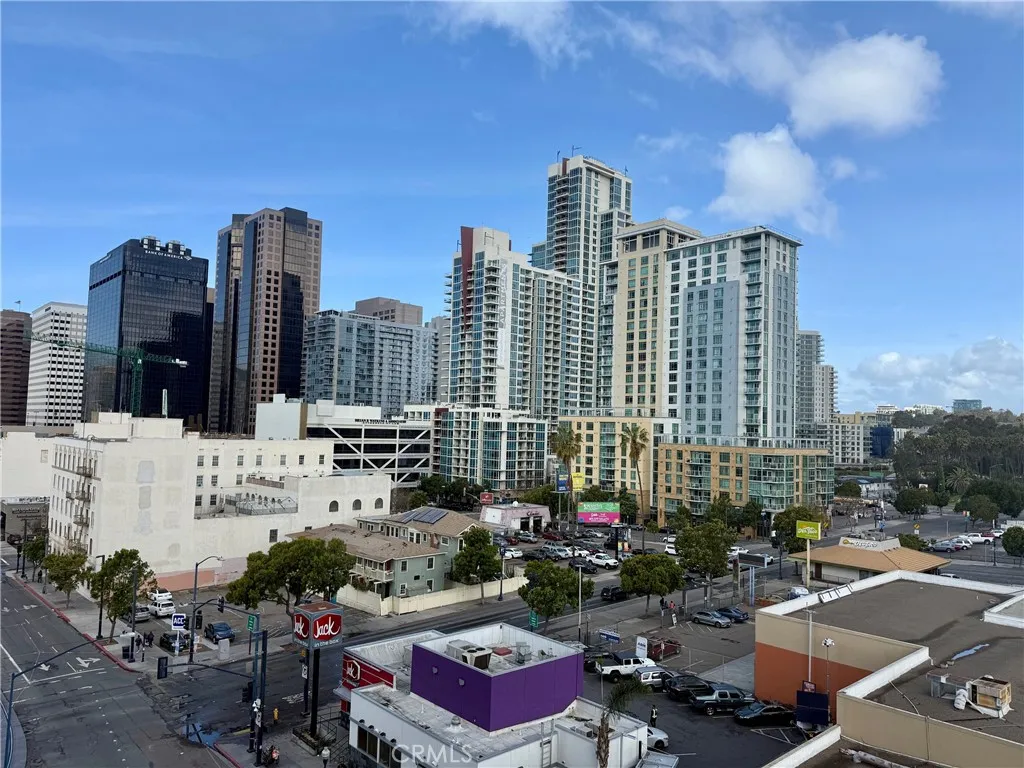 https://cdn.realtyfeed.com/cdn/127/306403953/a460c031bd0040a3a6a8253520c7f84d.webp