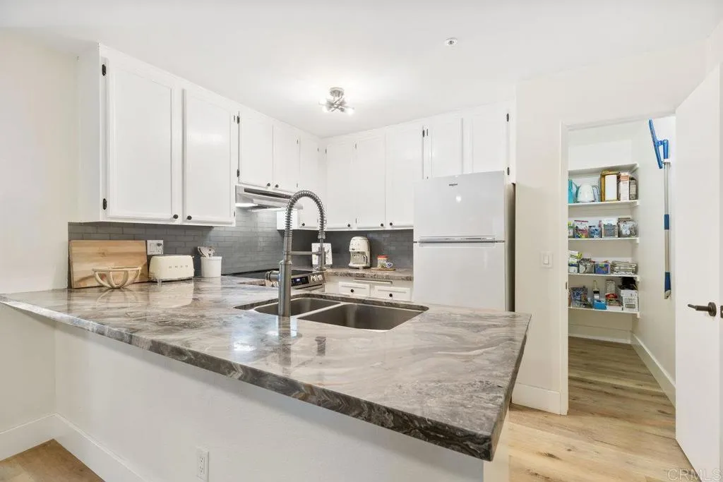 https://cdn.realtyfeed.com/cdn/127/306404450/2a93e462140e5b04b30ad799cca2e42f.webp