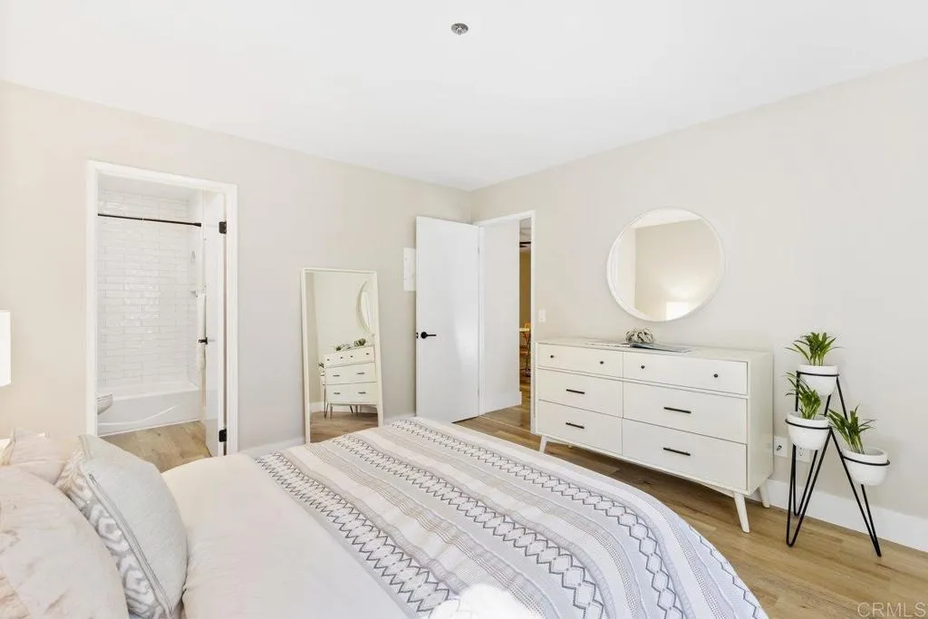 https://cdn.realtyfeed.com/cdn/127/306404450/8c02e7c5fb5ba9fb5c8da420562c64e5.webp