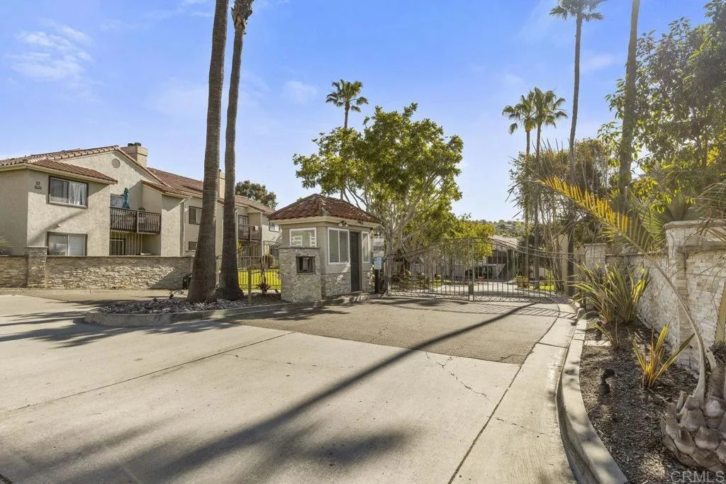 https://cdn.realtyfeed.com/cdn/127/306404450/f18d3e019de73bd864fabc37ab4c0333.webp