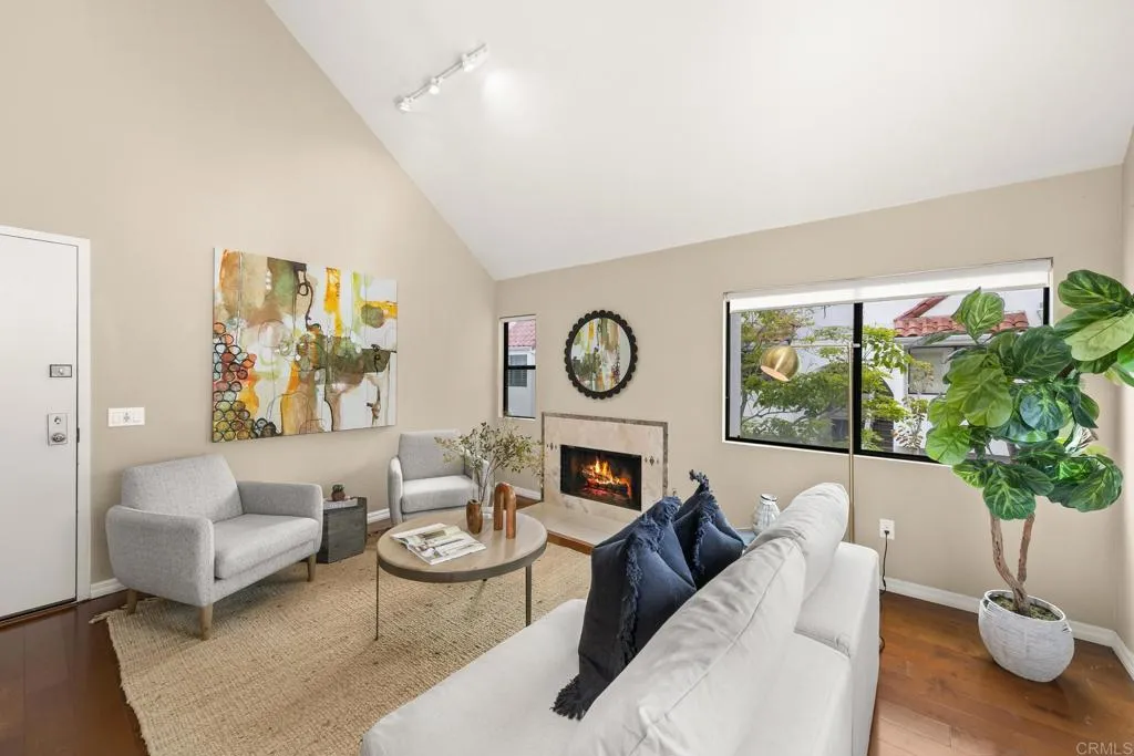 Photo #4: PTP2502335 Listing 