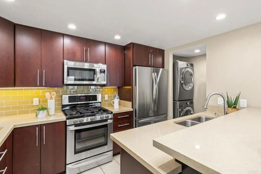 Photo #9: PTP2502335 Listing: Photo #9