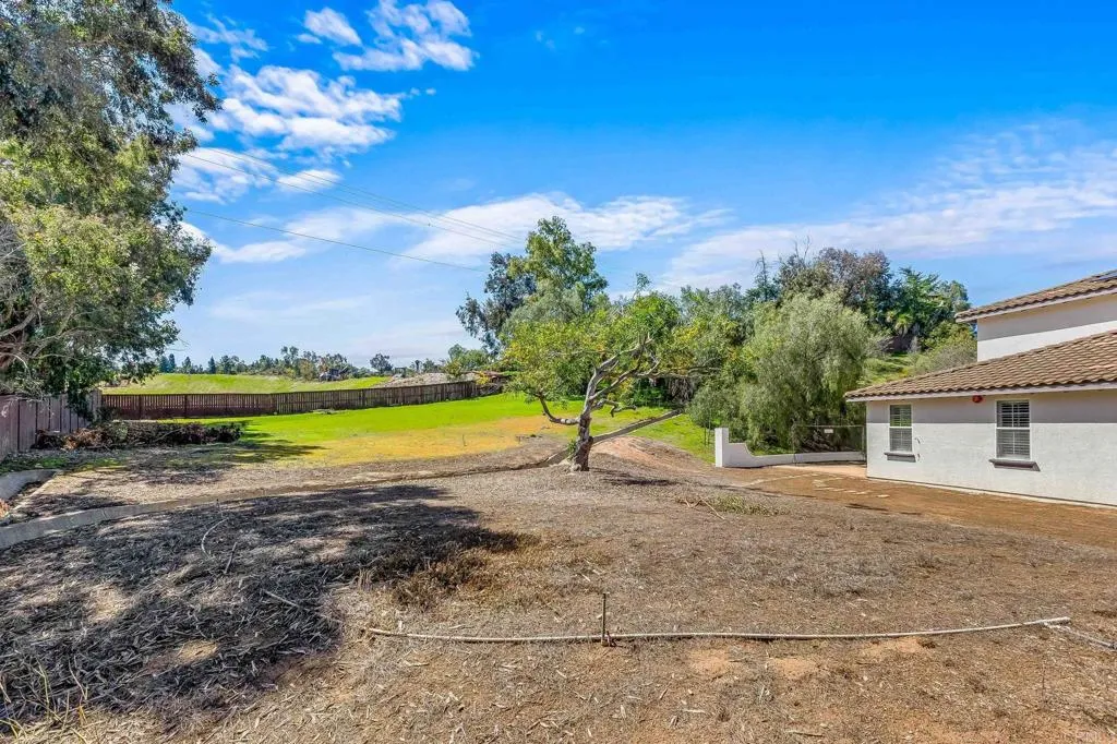 https://cdn.realtyfeed.com/cdn/127/306404529/4a56702886a2092664158010ee0331cf.webp