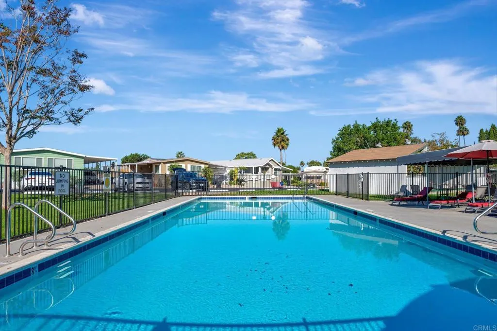 https://cdn.realtyfeed.com/cdn/127/306404555/2bae4a08ba9418f772bb90d56ed4099f.webp