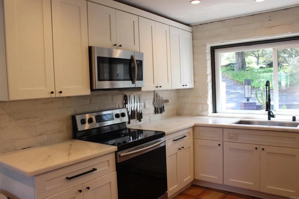 https://cdn.realtyfeed.com/cdn/127/306404567/7834ed02dc82ac9e074ae21f5dfe3898.webp