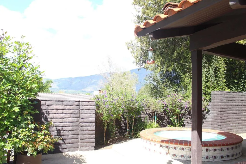https://cdn.realtyfeed.com/cdn/127/306404567/7e7302eb18cb97e8218f327c172705aa.webp