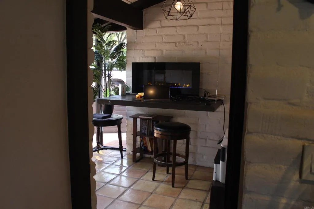 https://cdn.realtyfeed.com/cdn/127/306404567/e323b91aa323b4c130d16a7d5b30d510.webp
