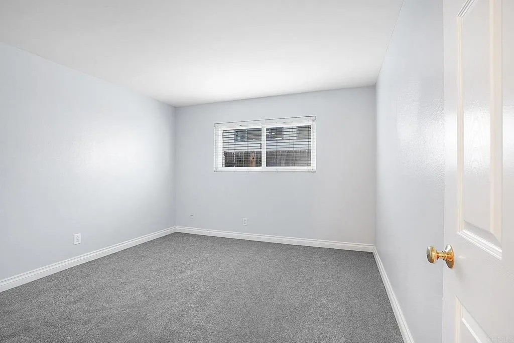 https://cdn.realtyfeed.com/cdn/127/306404721/8db769e48e87b0efa71d1a1813754bfc.webp