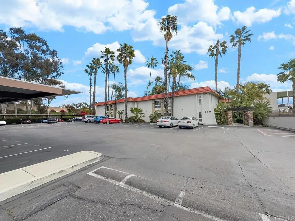 https://cdn.realtyfeed.com/cdn/127/306404721/f8a702732c29f714dee56e37d0975577.webp