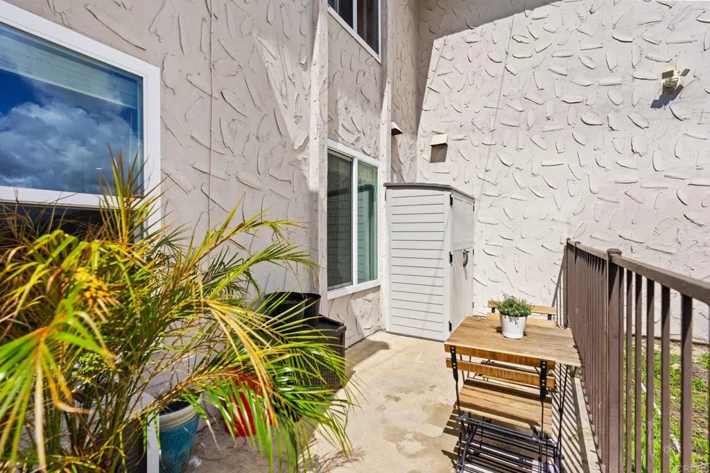 https://cdn.realtyfeed.com/cdn/127/306404814/6b7bd836edd3b4f9a2a40a749711cd43.webp