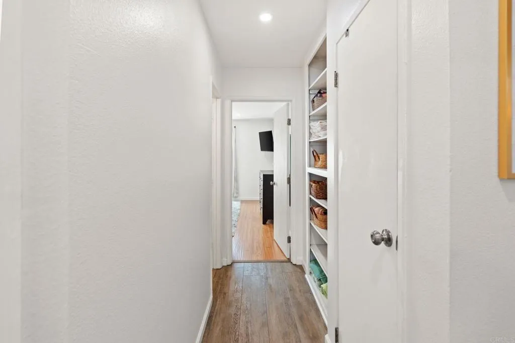 https://cdn.realtyfeed.com/cdn/127/306404814/d88b221bb2f9e73f4a303cea999d8507.webp