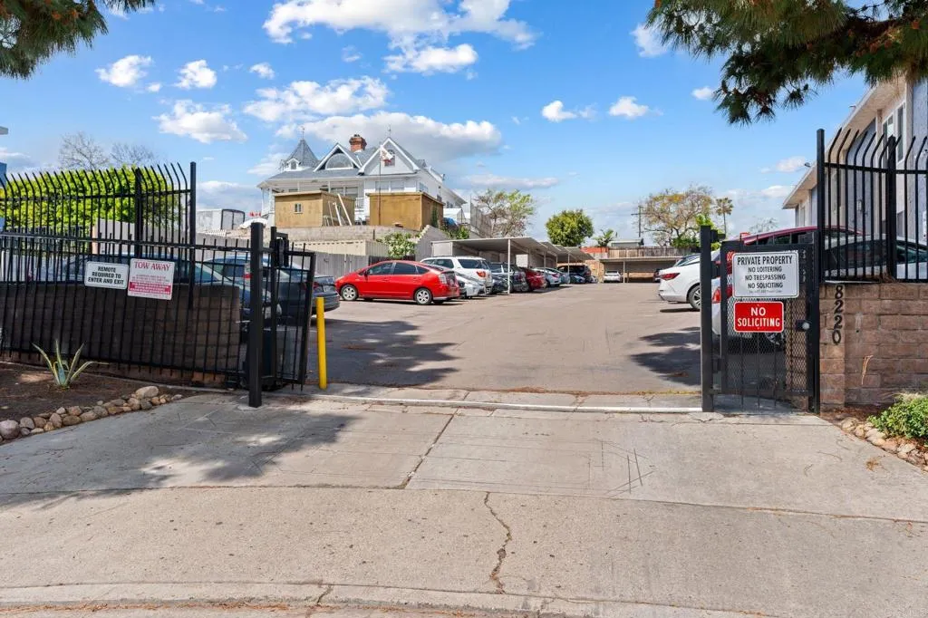 https://cdn.realtyfeed.com/cdn/127/306404814/d8ae9eac6957a22460cdddd0a65ad6dc.webp