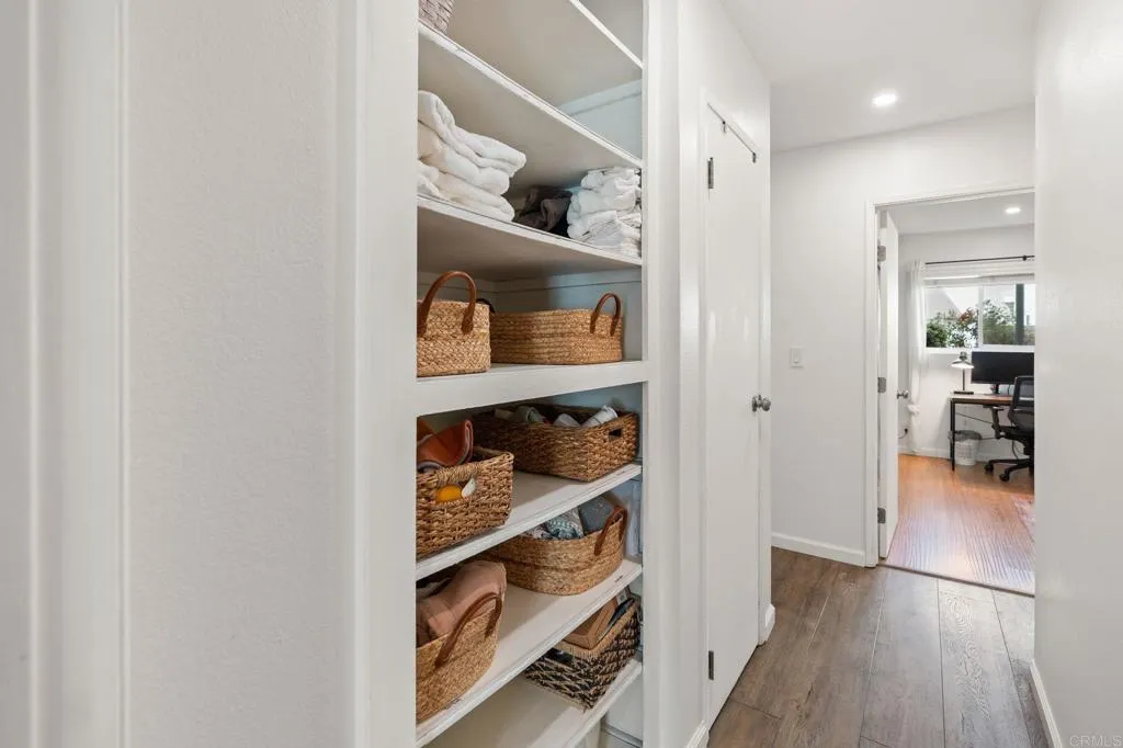 https://cdn.realtyfeed.com/cdn/127/306404814/fb1120c6a87b97ef53334b5de96de78a.webp