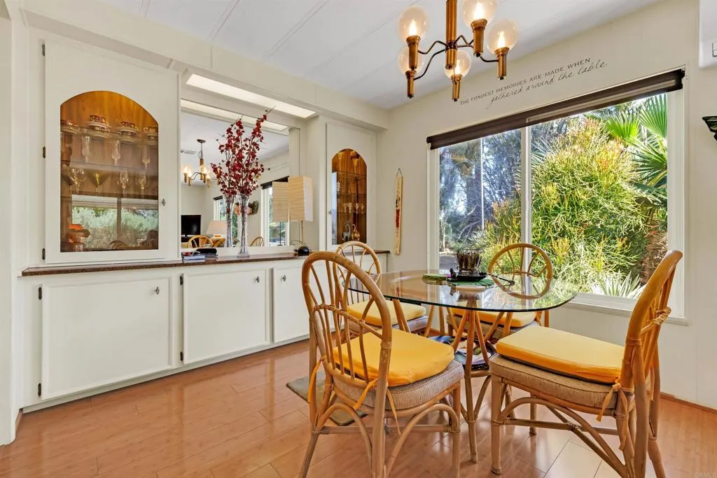 https://cdn.realtyfeed.com/cdn/127/306404953/533b3fc0f38b571c5d0bbe2019b74231.webp