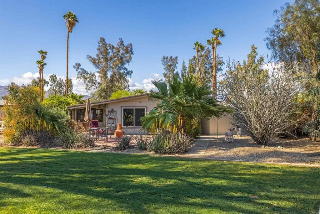https://cdn.realtyfeed.com/cdn/127/306404953/5d153d17a6cc47c26eb1470fb6da11c6.webp
