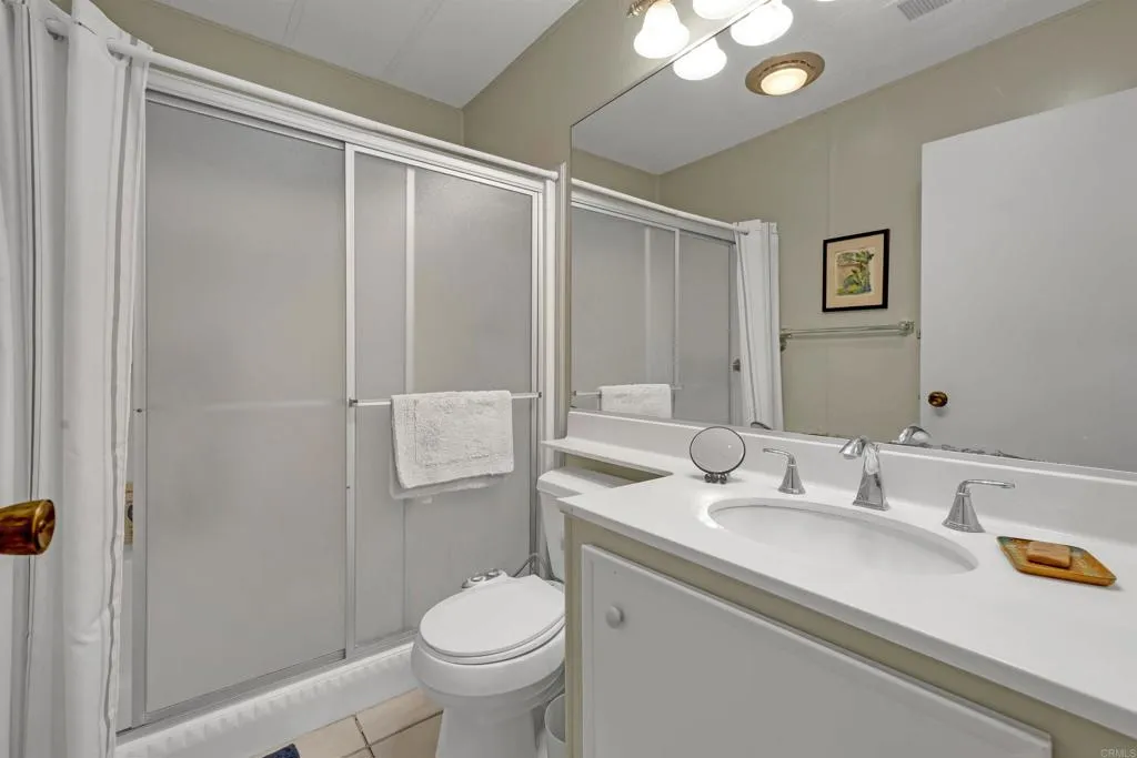 https://cdn.realtyfeed.com/cdn/127/306404953/693b7067946a0abfade430f0dca2921e.webp