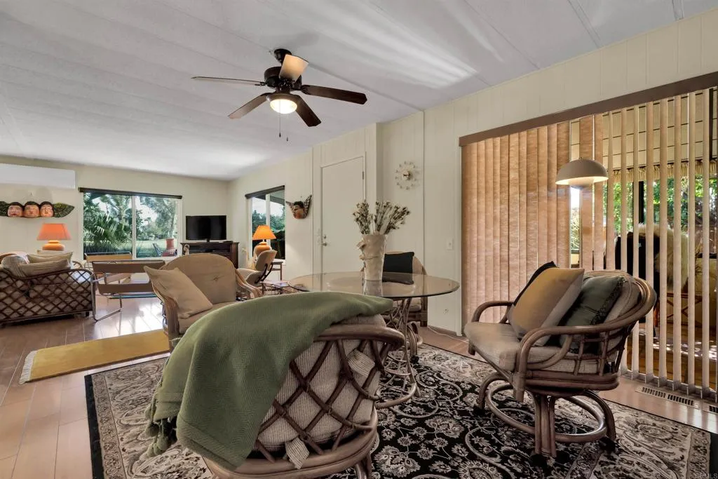 https://cdn.realtyfeed.com/cdn/127/306404953/b94187694e96d8689bd42cf41e32bb5f.webp