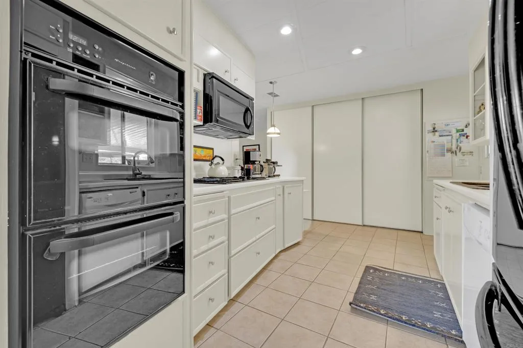 https://cdn.realtyfeed.com/cdn/127/306404953/ce757dfac6b0d1866c37fd774af40db3.webp