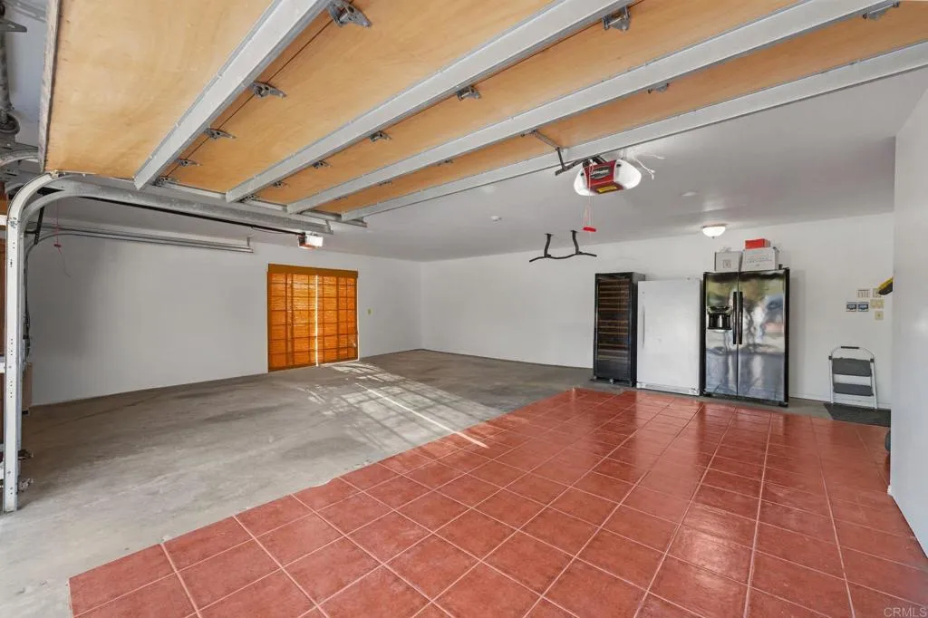 https://cdn.realtyfeed.com/cdn/127/306405320/686b62d75401fc52e18c5a9b809cbb0d.webp
