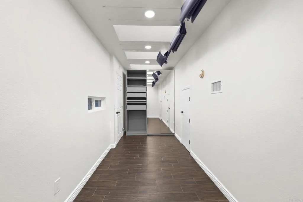 https://cdn.realtyfeed.com/cdn/127/306405320/8b525d4e0924a457d7f4fddff836eca5.webp