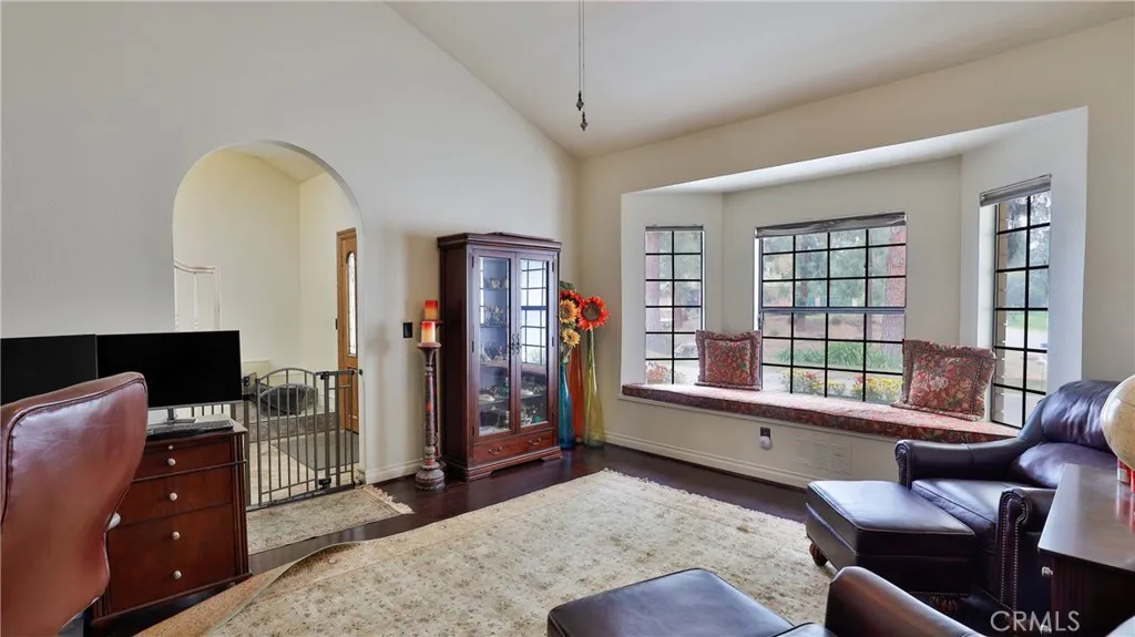 12698 La Solana Drive, Redlands, Ca 92373 - Photo 5 of 65, Redlands, CA