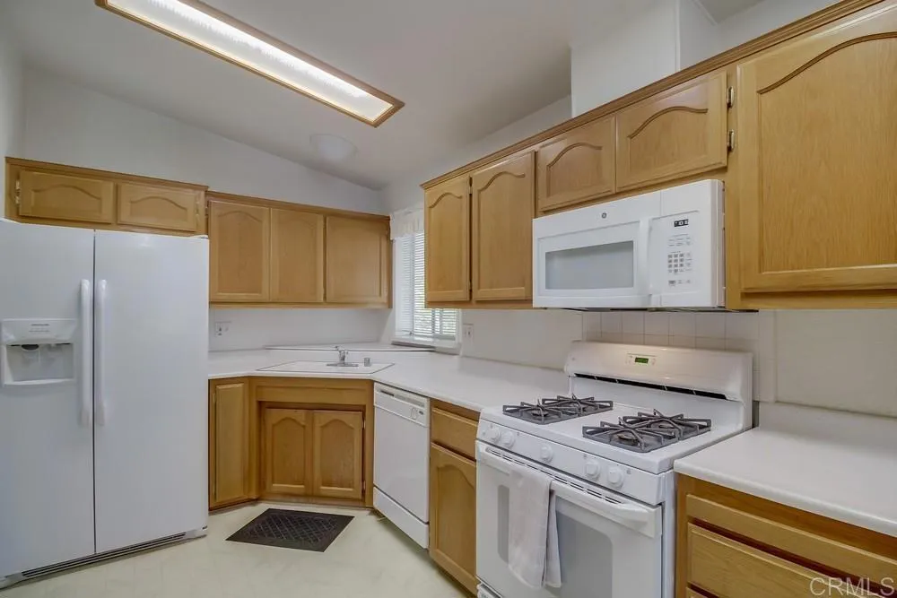 https://cdn.realtyfeed.com/cdn/127/306406260/25754cc91f17526d35368433699c7c31.webp