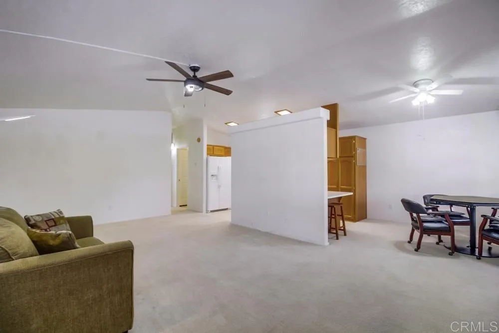 https://cdn.realtyfeed.com/cdn/127/306406260/3fbdd32bf915285538ecafd865391047.webp