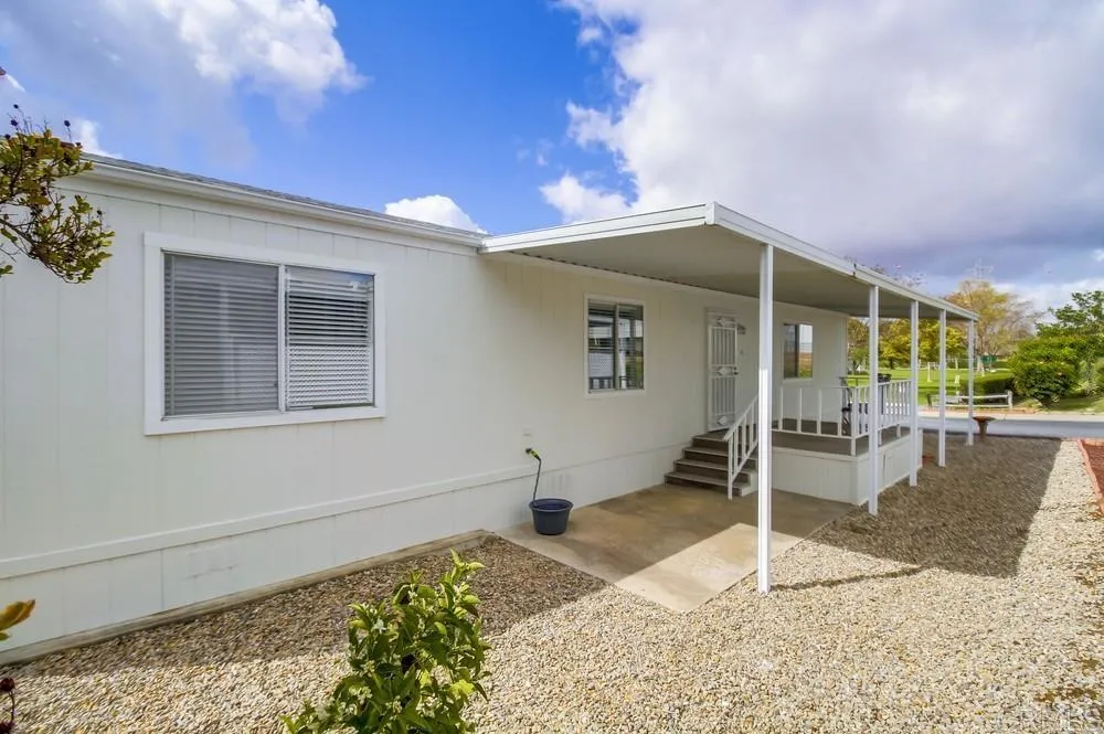 https://cdn.realtyfeed.com/cdn/127/306406260/6eec7b82a200fa75615452ca74ce4ac7.webp