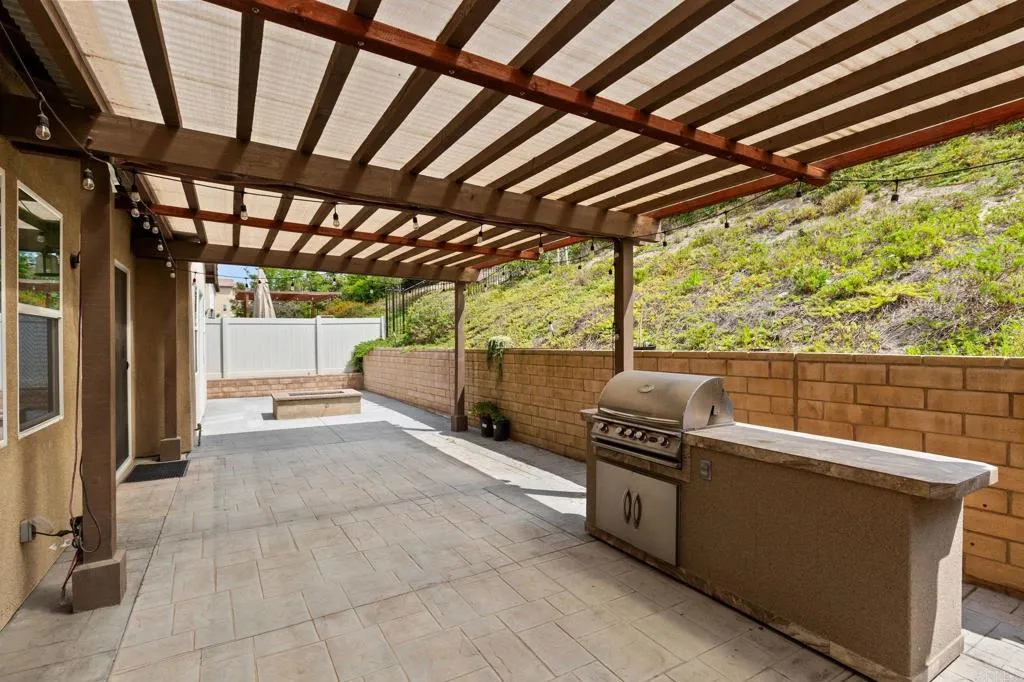 https://cdn.realtyfeed.com/cdn/127/306406345/8c480c91aa4dcecc6965f4e39c22bcfe.webp