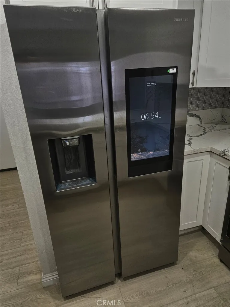 Photo #6: WS25074196 Listing 