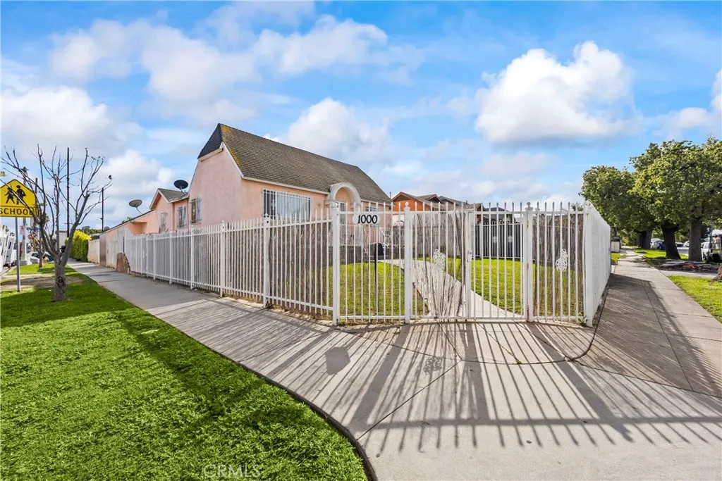 7705 S Vermont Avenue, Los Angeles, Ca 90044 - Photo 4 of 29, Los Angeles, CA