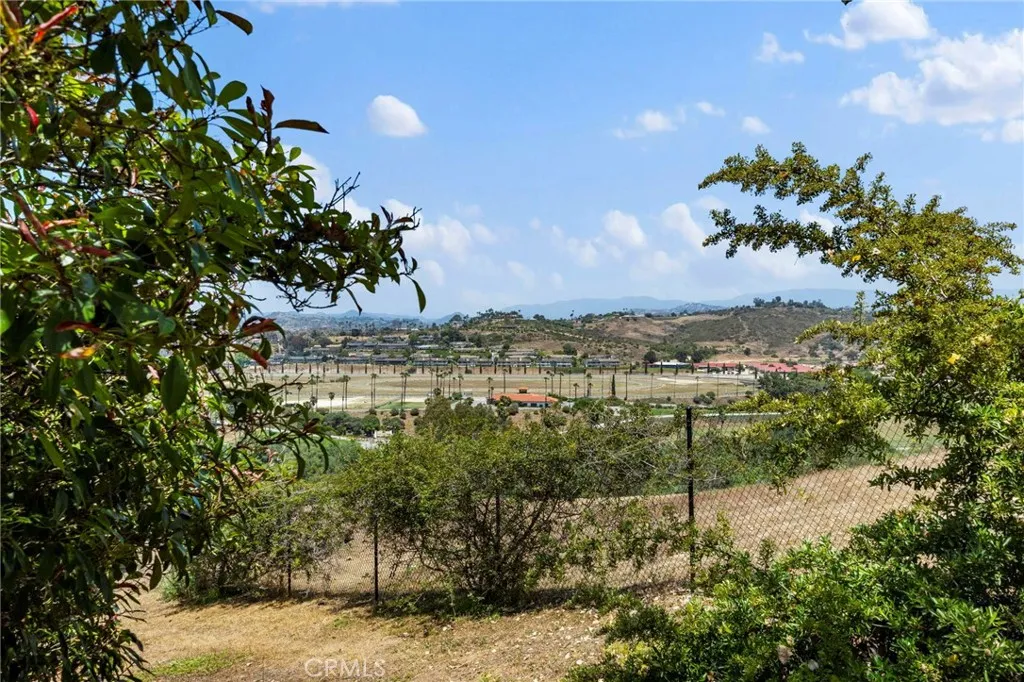 https://cdn.realtyfeed.com/cdn/127/306407178/127b7d5685cadf7a8f54bcbc9a0fd260.webp
