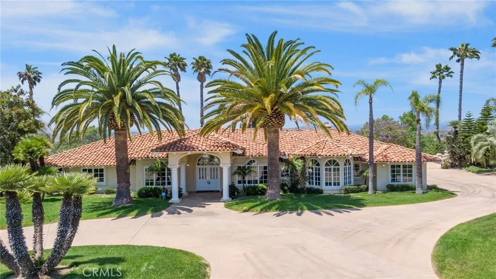 https://cdn.realtyfeed.com/cdn/127/306407178/aa872b83e3ec419439e4100e6664112a.webp